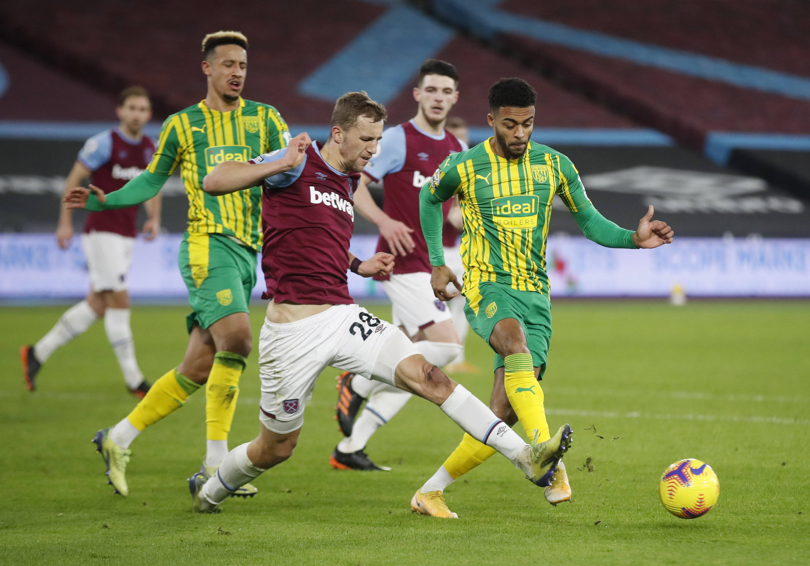 靠球星的个 靠球星的个